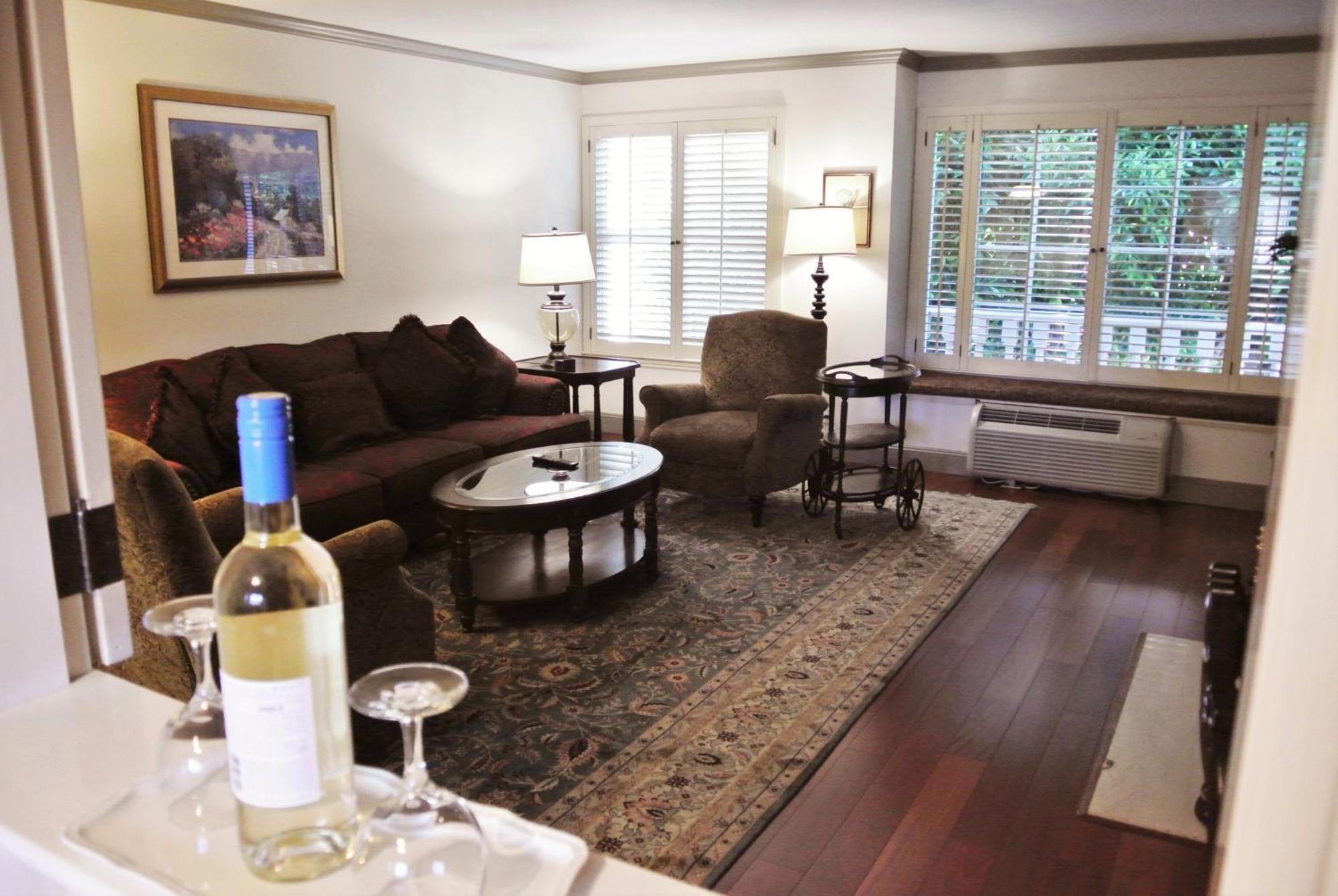 One-Bedroom Suite King Bed