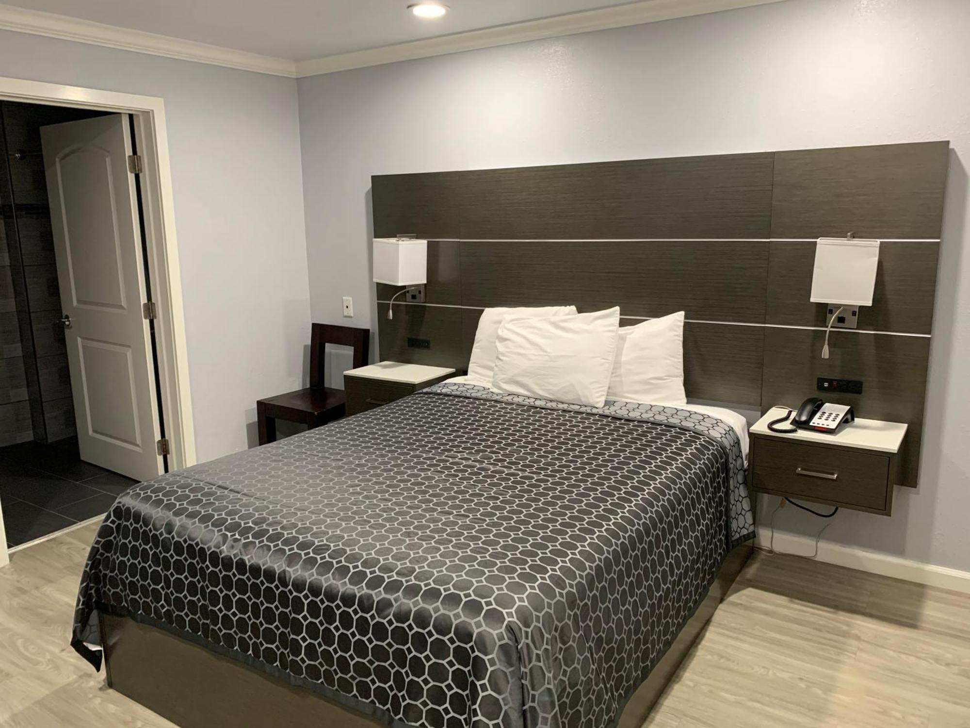 Queen Room Disability Access